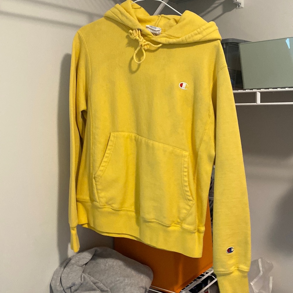 Yellow Hoodie champion